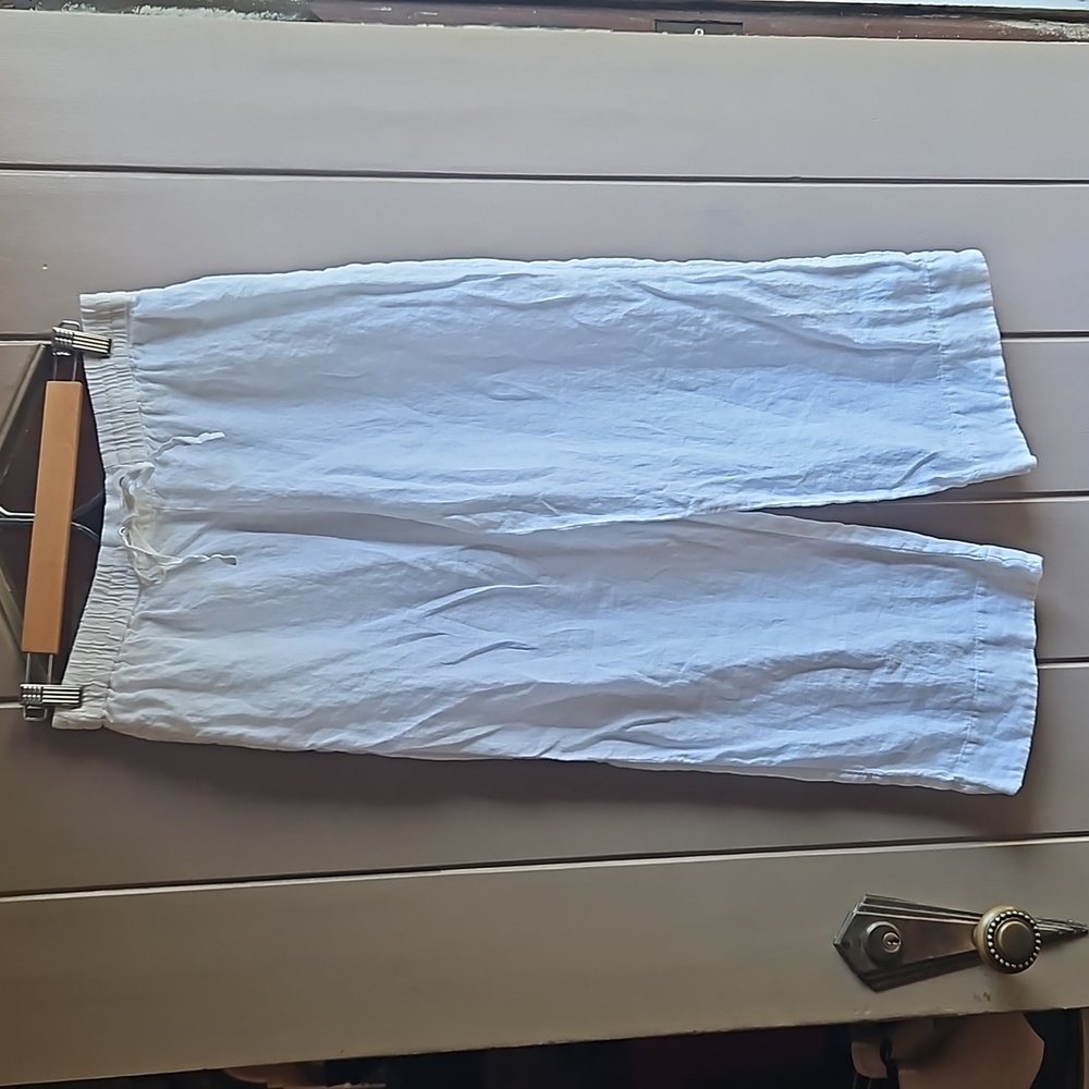 James Perse White Cropped Pants